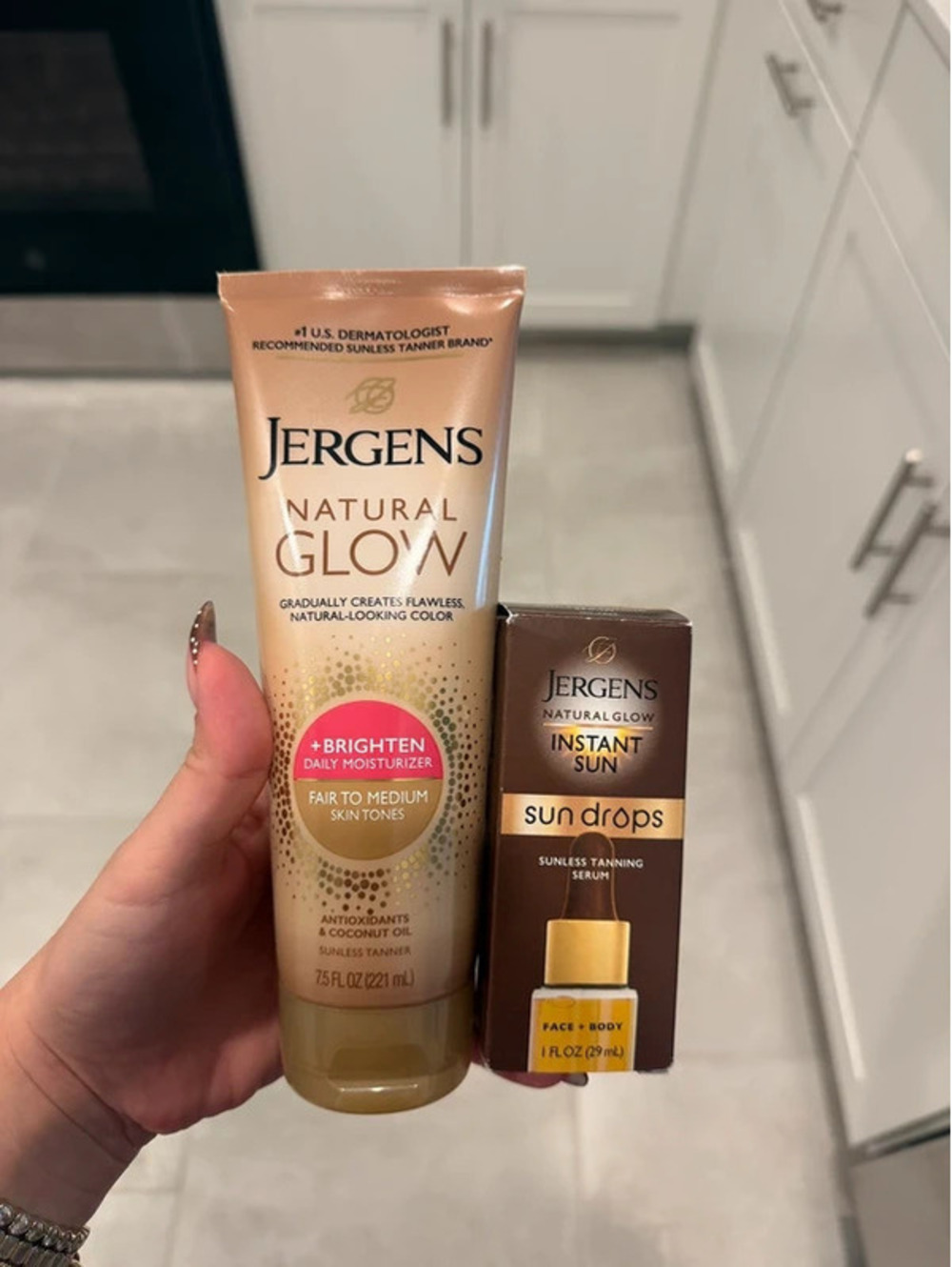 Jergens Natural Glow Fair to Medium Skin Tone Bundle